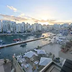 Spinola Seaview Deluxe 1 Bedroom