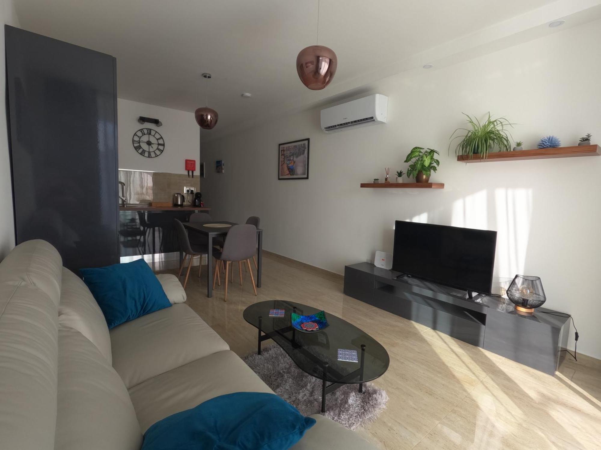 Spinola Seaview Deluxe 1 Bedroom Apartment