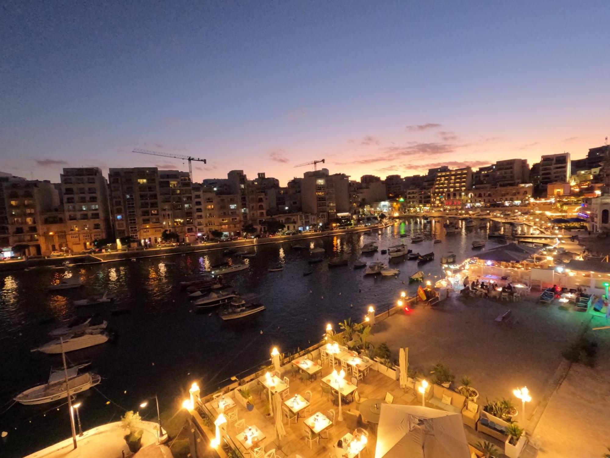 Spinola Seaview Deluxe 1 Bedroom Apartment *